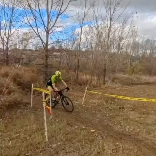 caption: Dueling in the elite men’s race at Saddlebrook CX, hosted by @omahavelo